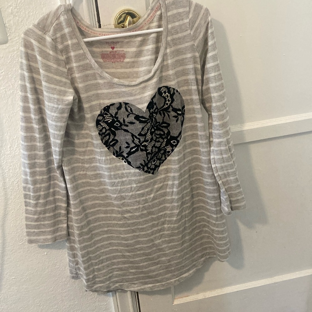 Victoria's Secret Gray and Black Heart Pajama Top